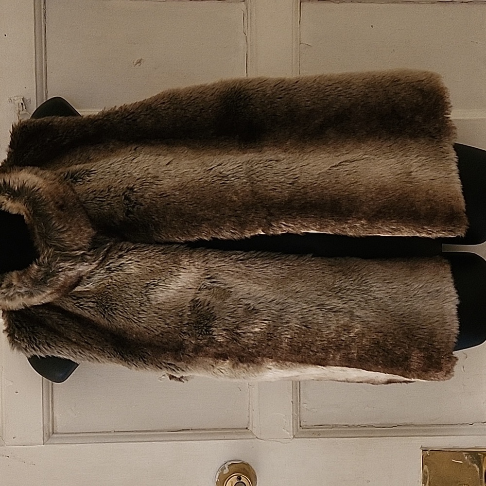Faux fur knit stand up collar vest